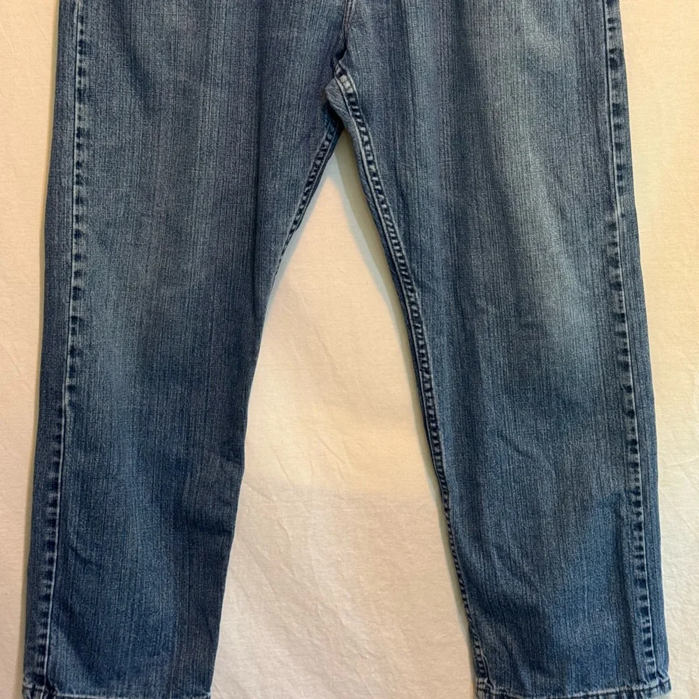 B-136 Men’s Wrangler‎ Relaxed Fit Denim Blue Jeans Size 36x30